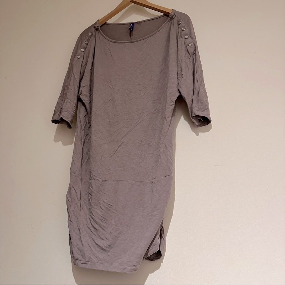 Seraphine grey maternity and nursing shirt, size 8